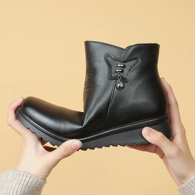 Women's Winter Leather Boots: Warmth, Comfort and Style